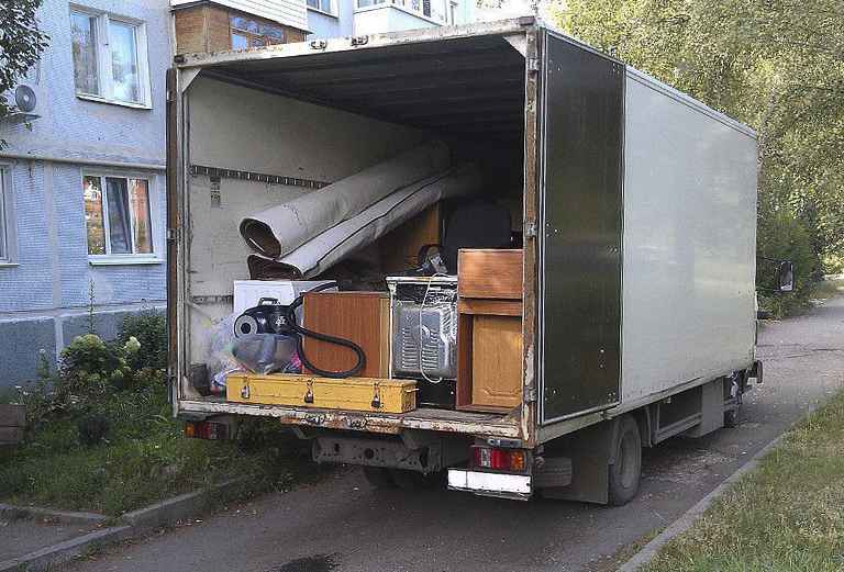 Заказать авто для отправки личныx вещей : Холодильник двухкамерный из Армавира в Краснодар